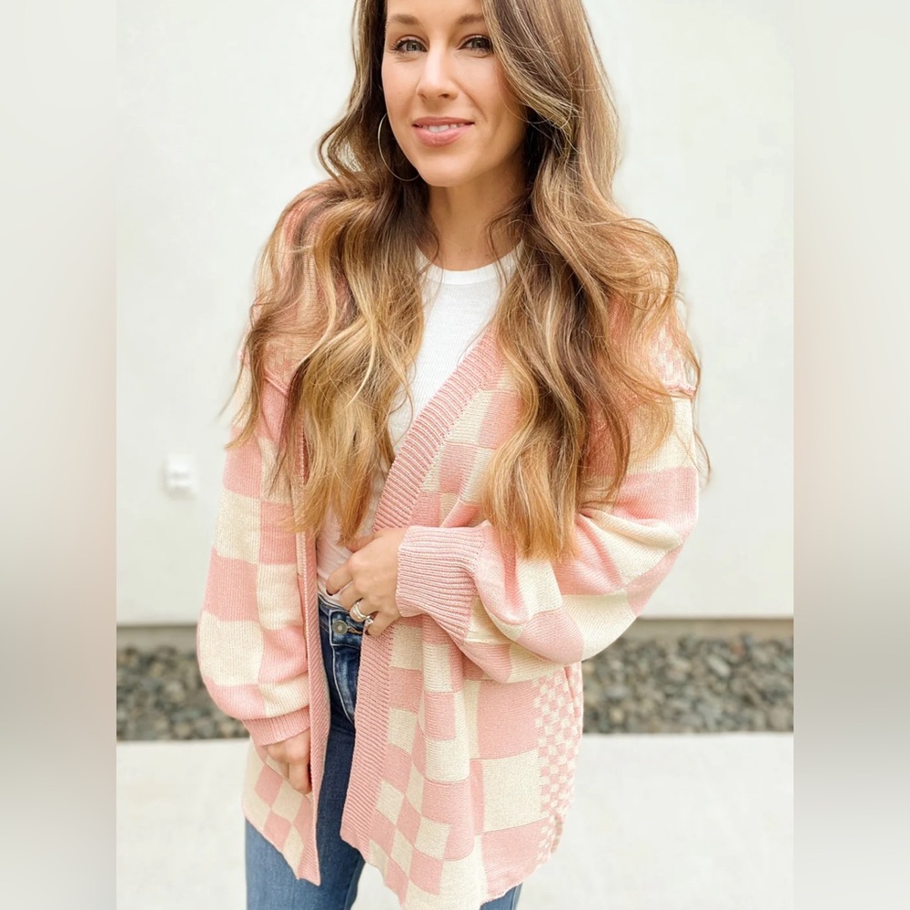 NWT Alice|Rose Pink and Cream Checkered Oversized Sweeter Lg - Picture 2 of 8